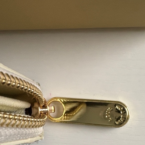 Louis Vuitton LV Gray White Damier Azur Zippy Wallet Looks New M60017 Giftable - Picture 6 of 14